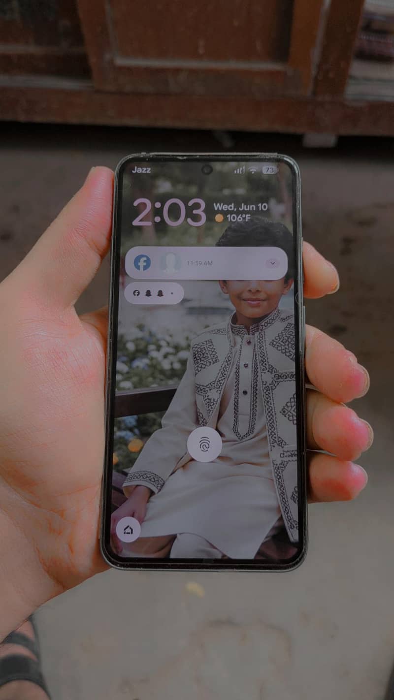 Google Pixel 8 5