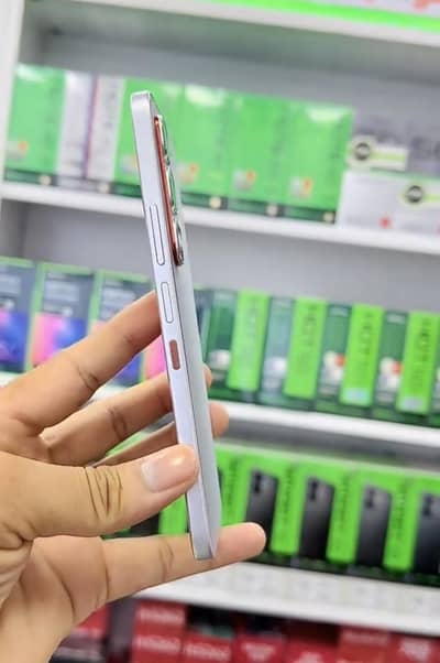 Infinix hote 60pro mobile 9/10.8+8.128 complete box 4munth warranty