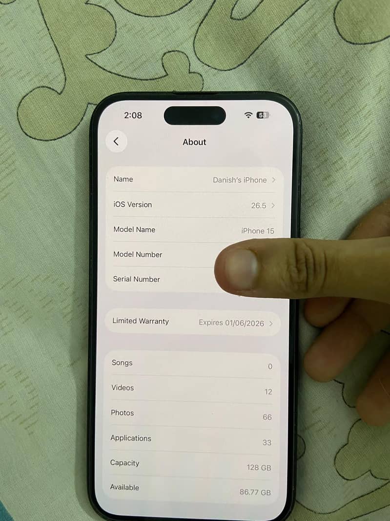 Apple iPhone 15 4