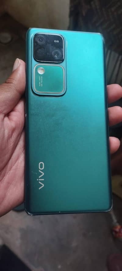 Vivo V 30