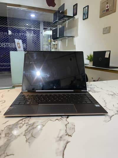 Hp spectre i7.8Th  2 in1 touch screen