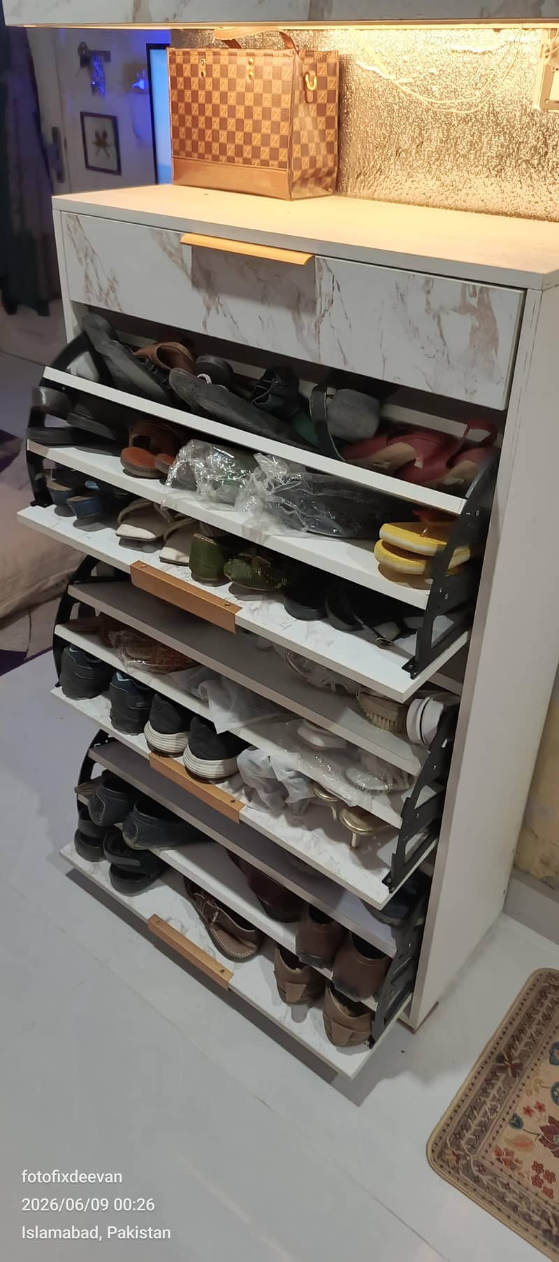 shoe rack 1