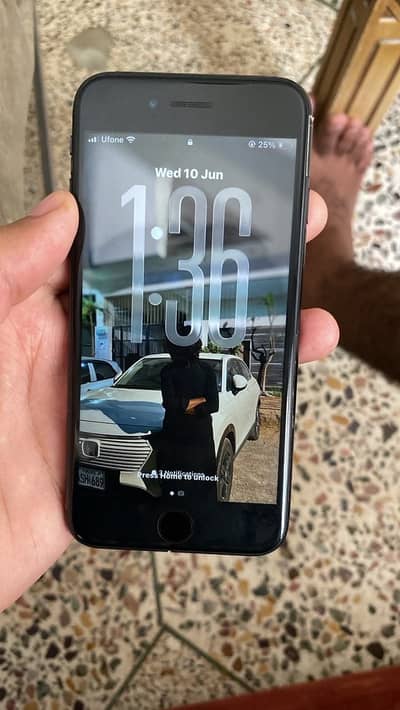 Apple iPhone SE 2020