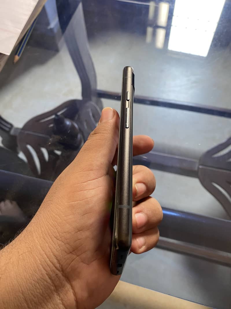 Google Pixel 6a 3