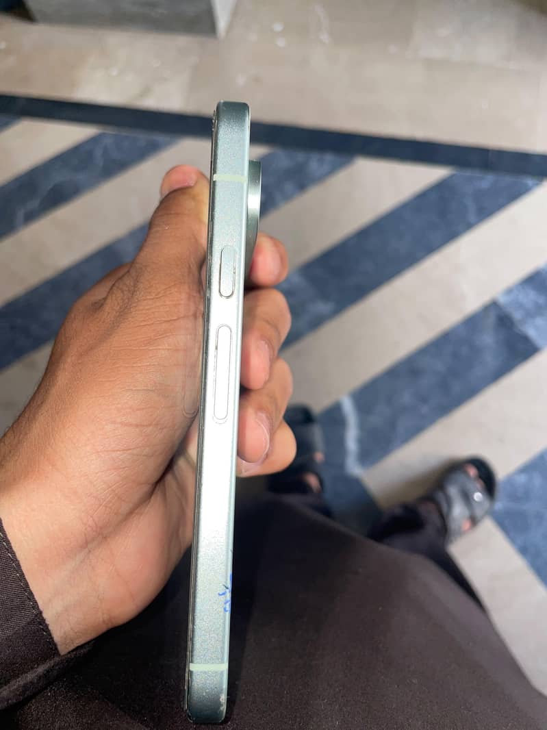 Google Pixel 9 3