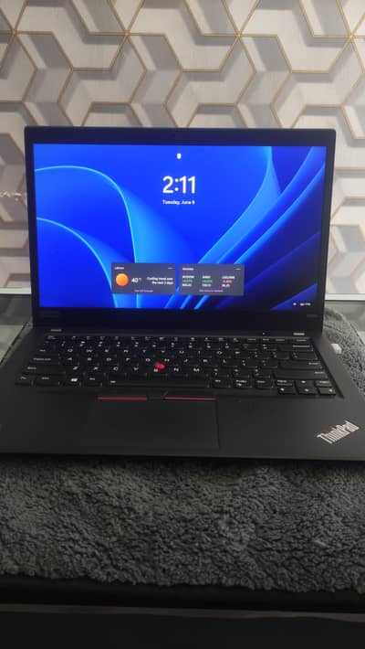 core i5 8 generation 16/. 256. new laptop only 2 month use