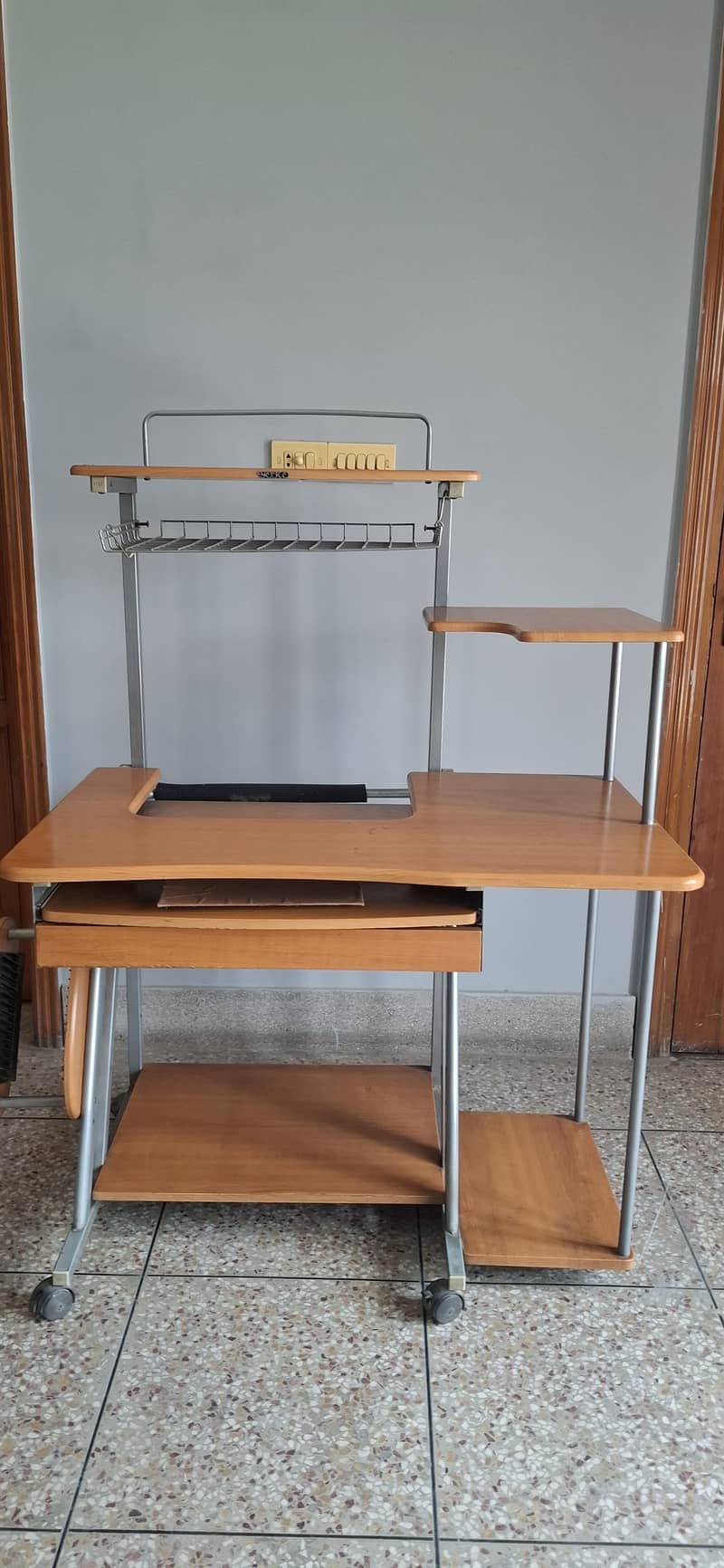 computer table 2