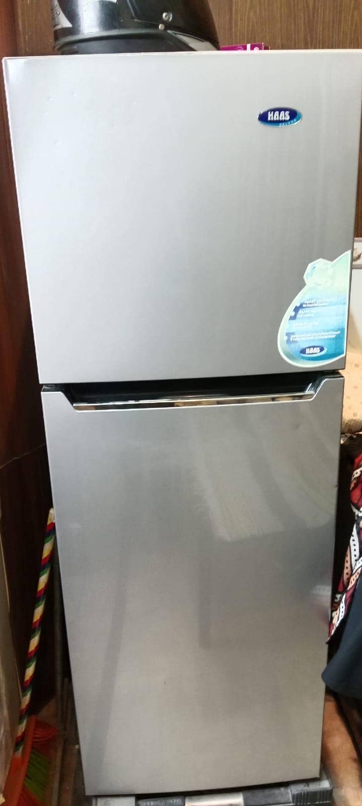 medium size fridge 0