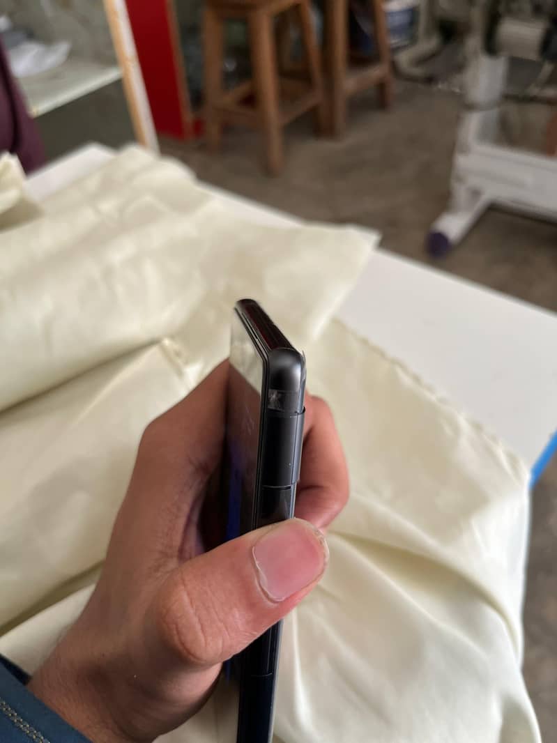 Google Pixel 7a 3