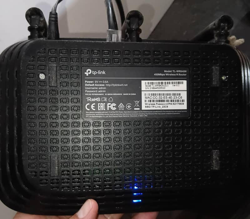 TP LINK ROUTER 1