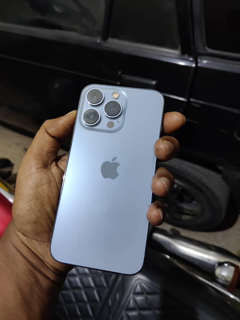 iPhone 13 pro 1