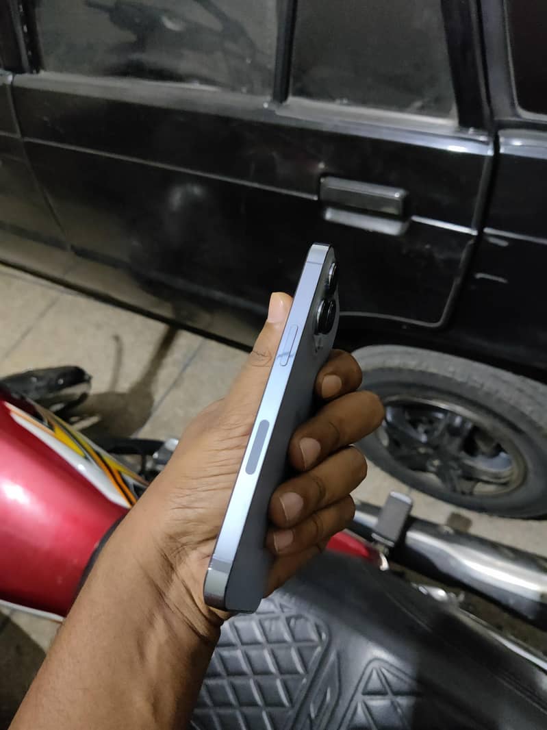 iPhone 13 pro 2