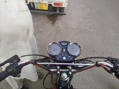 TBM rickshaw hai 100cc hai g