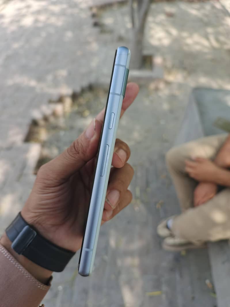 Google Pixel 7a 2