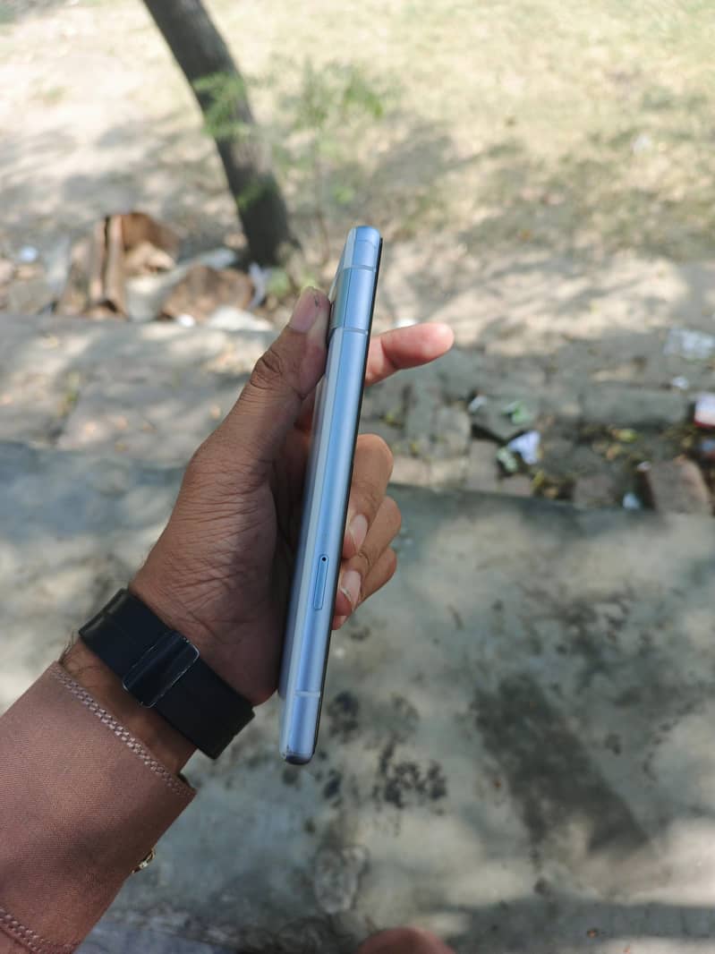 Google Pixel 7a 5