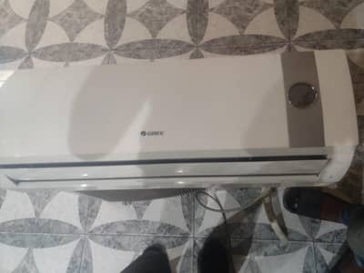 gree 1 ton split