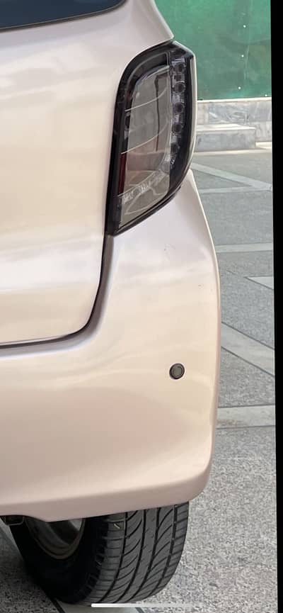 Daihatsu Mira 2013