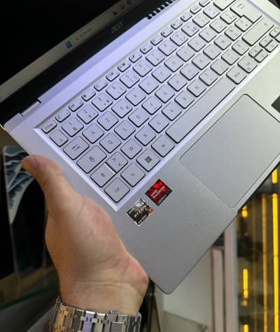 Acer Swift 5000 Series Ryzen 7 16/512GB | 512MB Dedicated Graphics