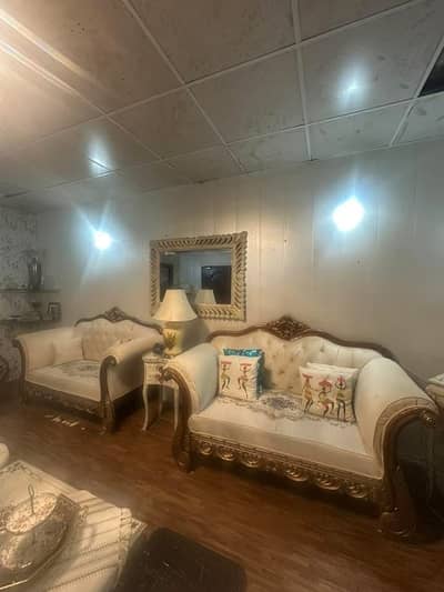 Drawing room sofa set