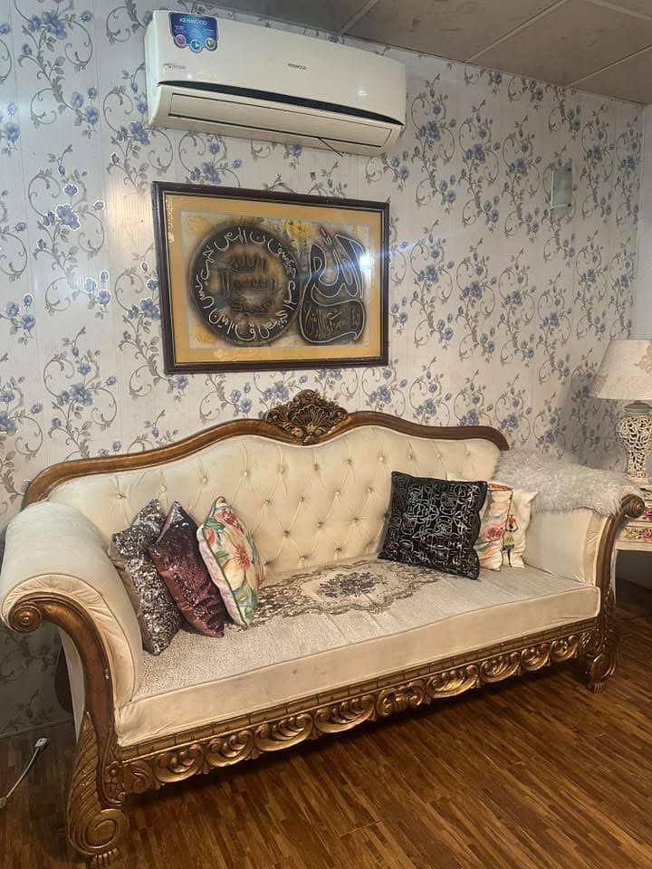 Royal sofa set 4