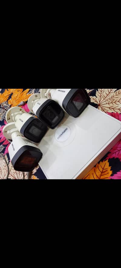Hikvision CCTV Security Camera Set with DVR