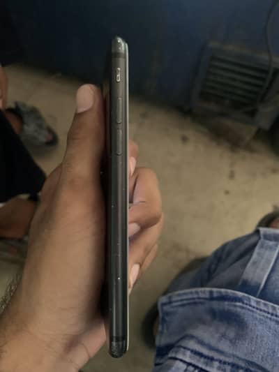 Apple iPhone 7