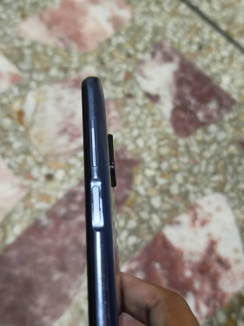 Xiaomi Redmi Note 9S 5