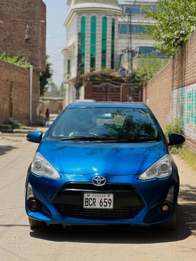 Toyota Aqua 2015