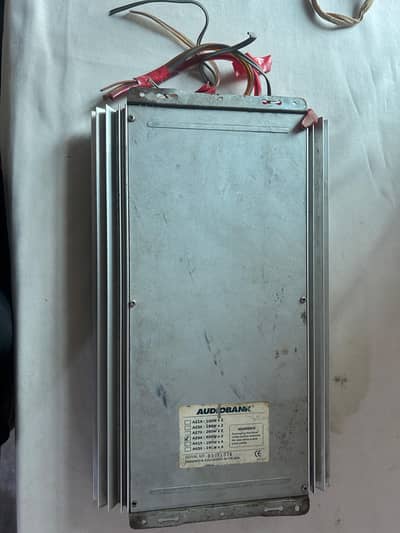 Audiobank monitor seriese
