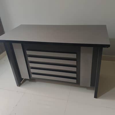 medium size office table for sale