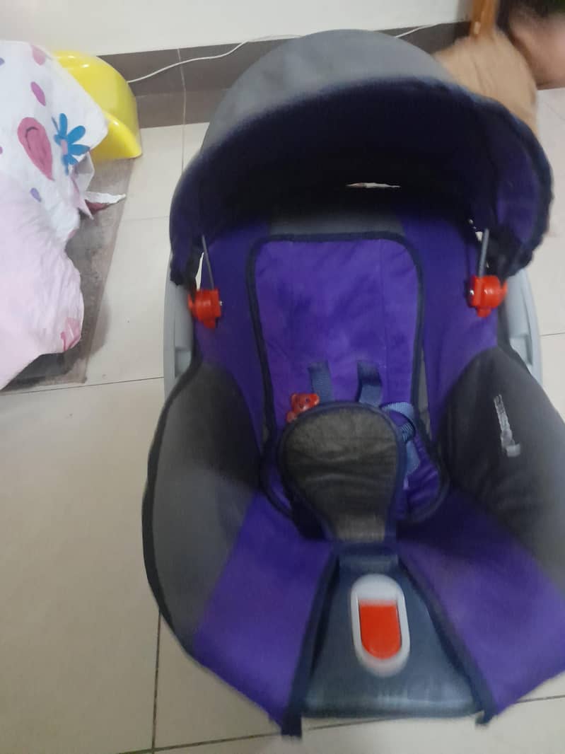 carry cot 1