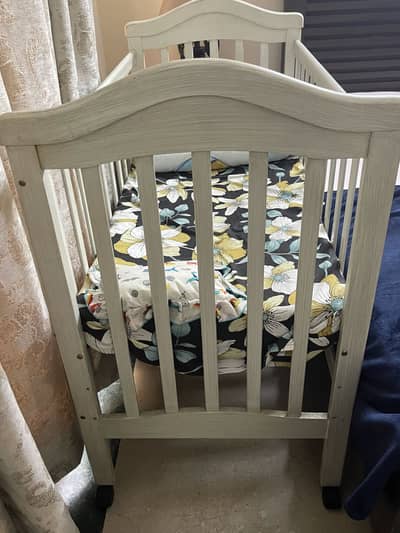 Habbit Baby Cot