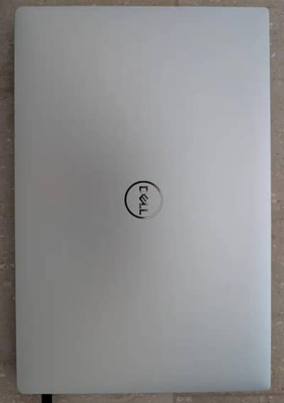 Dell XPS 15 9570.1TB/8GB. 4GB NVIDIA 1050.