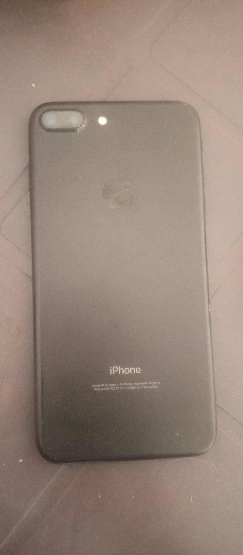 Apple iPhone 7 Plus 0
