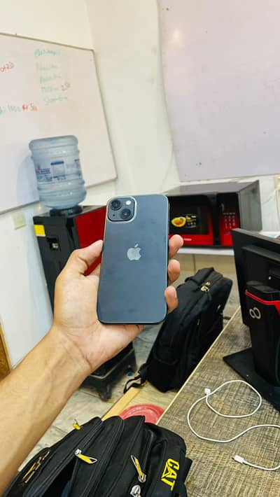 iPhone 13 128GB JV – 100% Battery Health (10/10 Pristine Condition)