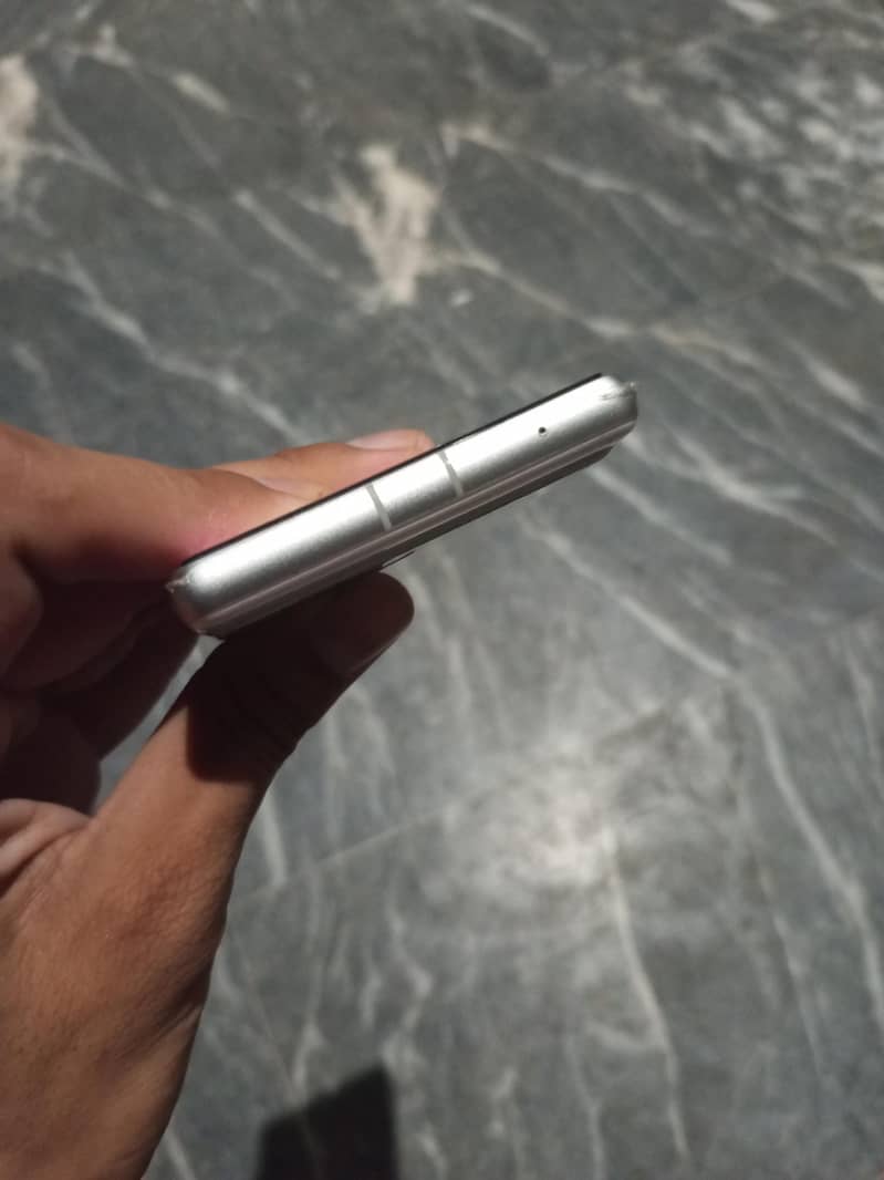 Google Pixel 7a 3