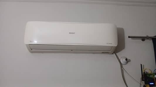 Neat and clean Orient inverter Ac 1.5 for sale