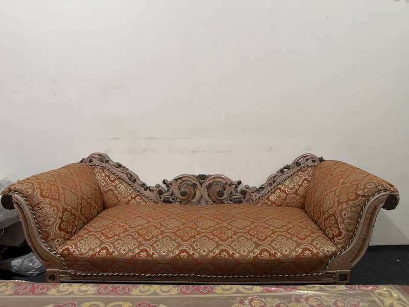 Dewan 0
