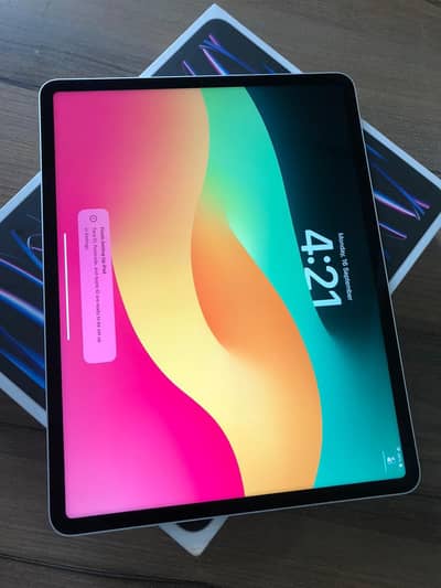 iPad pro M2 10 button by January