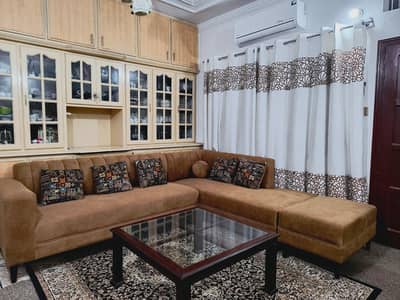 L shaped brown Mustard Sofa for Sale ALMOST NEW 10 10 CONDITION