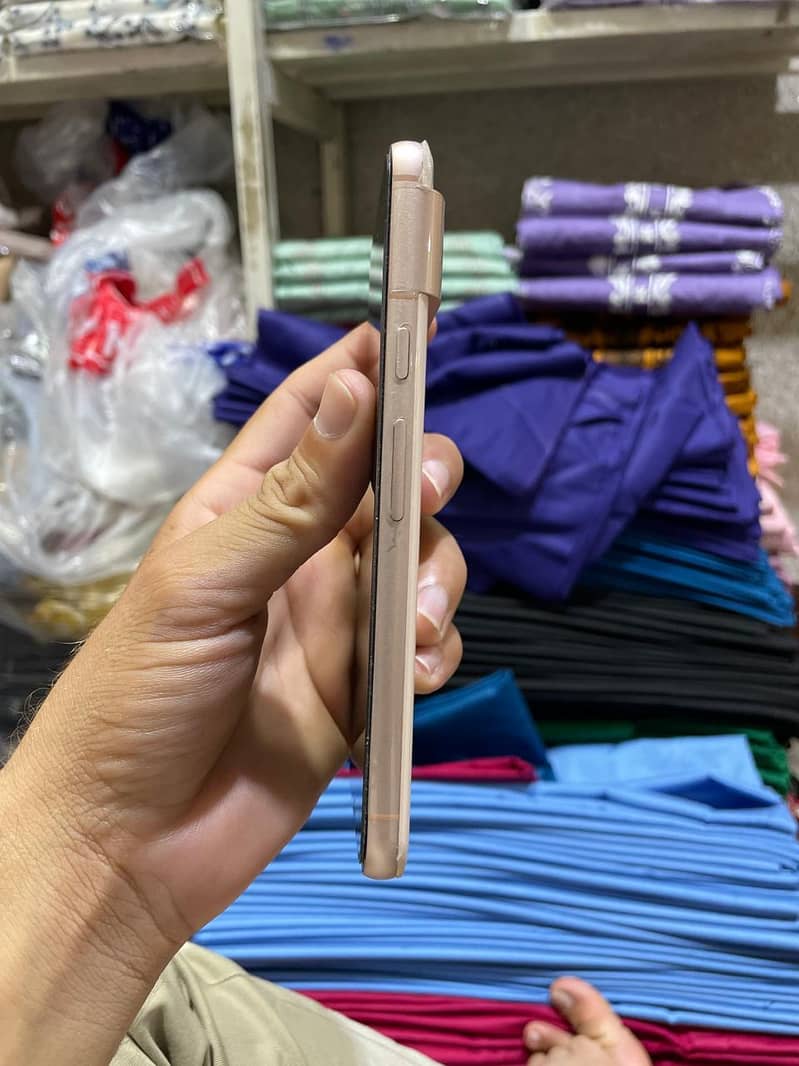 Google Pixel 8 2