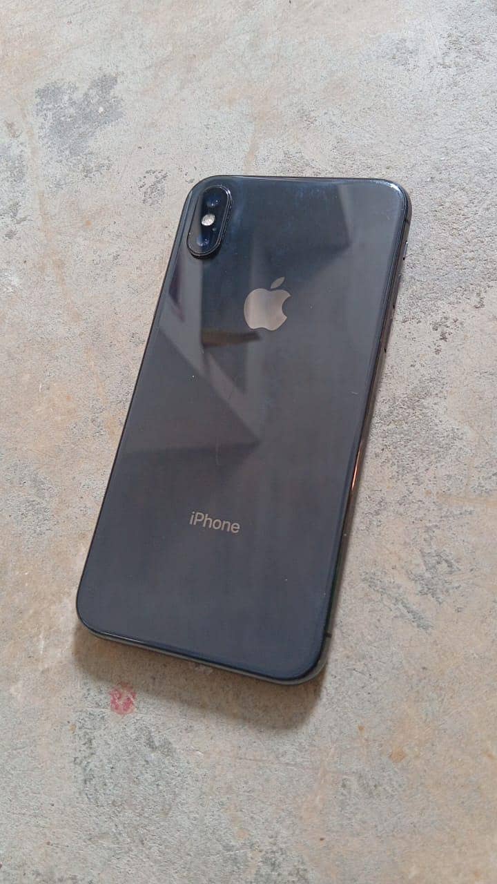 Apple iPhone X 4