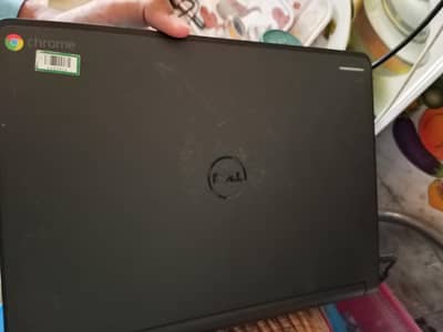 Dell Chromebook   Whatsapp nmb 03024530301 or sim pe bhi kr sakte h