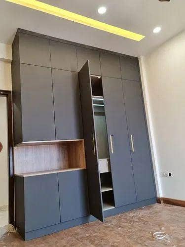 Modern Kitchen, Wardrobe & Furniture Maker - Professional Carpenter