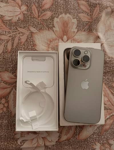 iPhone 15 Pro 256gb with box