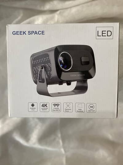 Geek Space video Projector LCD Full HD