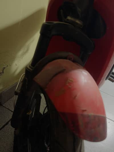 Electric scooty