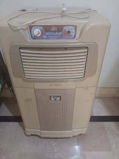 Air cooler ATLAS Brand Plastic Body in working  condition, Blower Thro