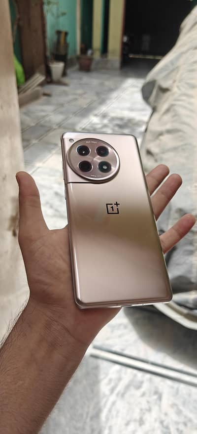 One Plus 12R