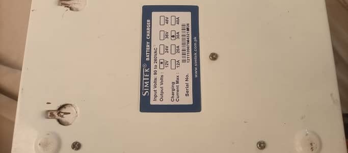 simtek tubular battery charger 12v. 30amp